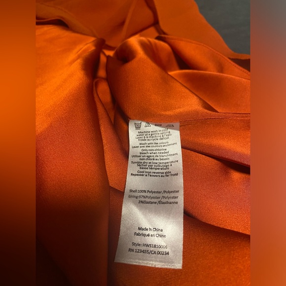Size Small orange blouse - Picture 2 of 3